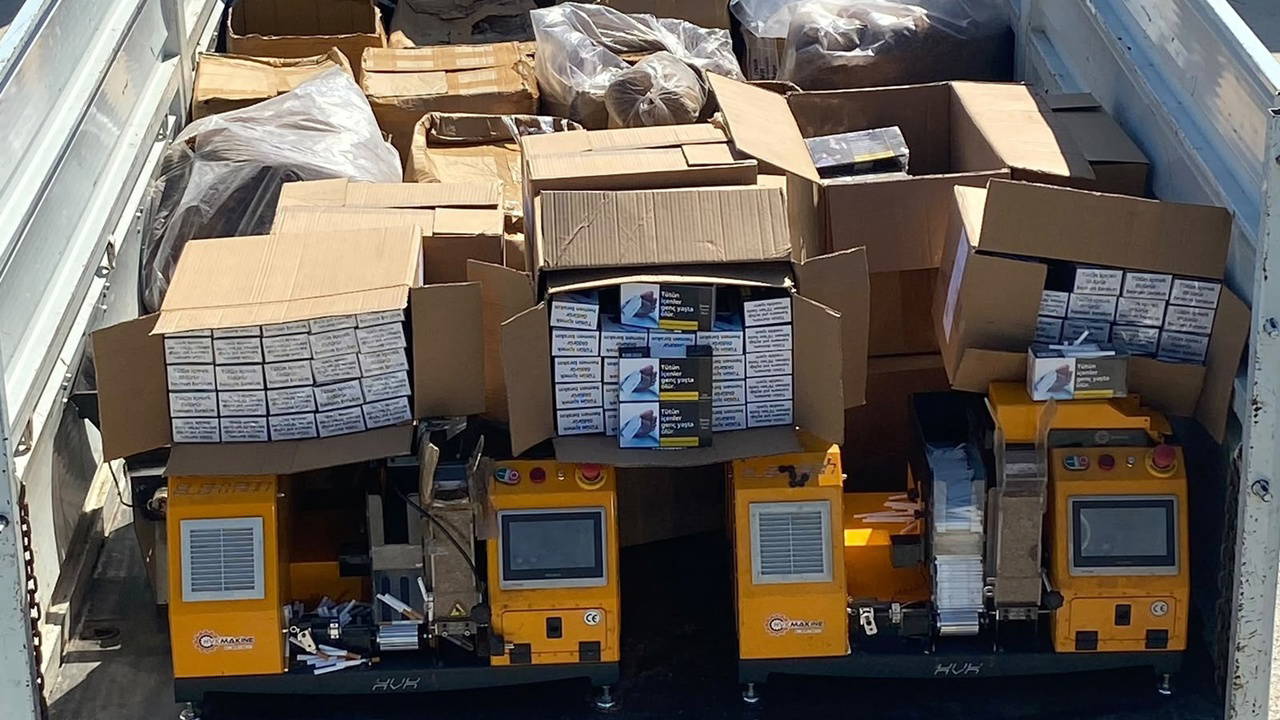 Aydin'da 138 bin 800 makaron ele geçirildi, 3 gözaltında