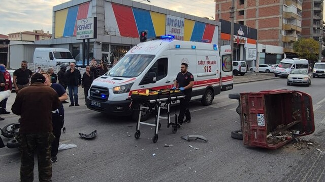 Aydin'da motosikletlerin carpismasi sonucu bir surucu yaralandi