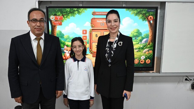 Aydın'da yenilenen EBA öğrencilere tanıtıldı