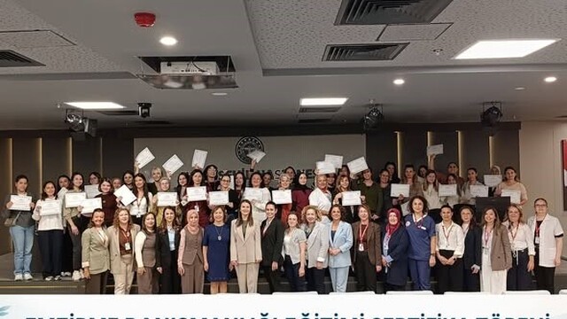 Aydın Şehir Hastanesi'nde emzirme danışmanlığı eğitimi