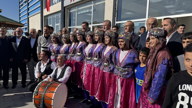 Bakan Bak, Malatya'da spor yatırımlarını değerlendirdi