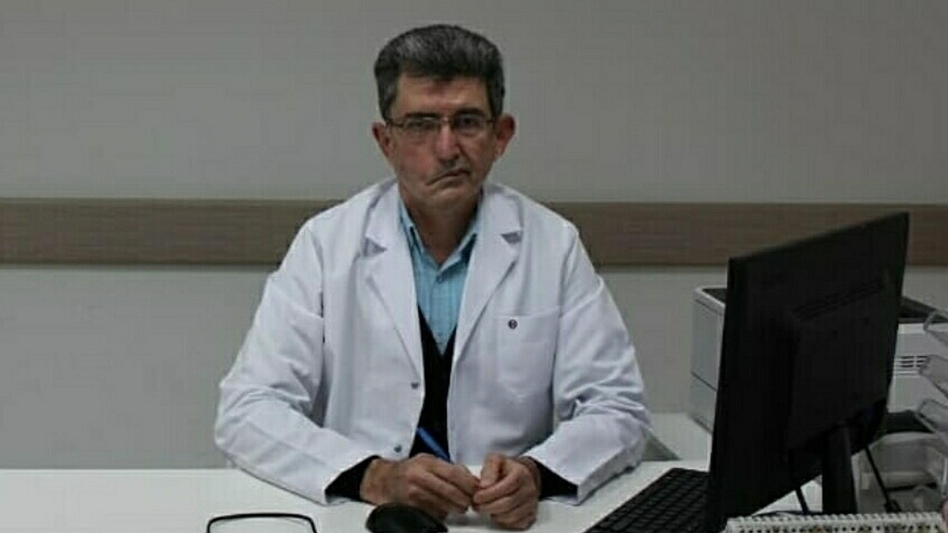 Balıkesir'de gezi teknesi battı, kaybolan doktor aranıyor