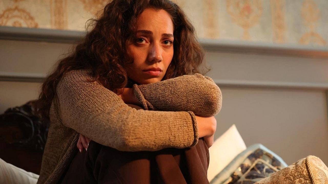 Barış Arduç, Tuba Büyüküstün ve Özge Gürel vizyonda