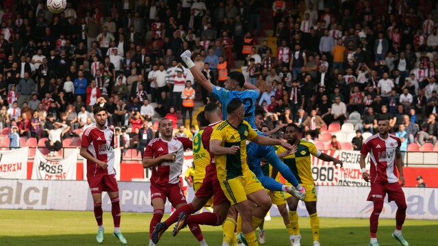 Batman Petrolspor, Turka Esenler Erokspor'u 3-2 mağlup etti