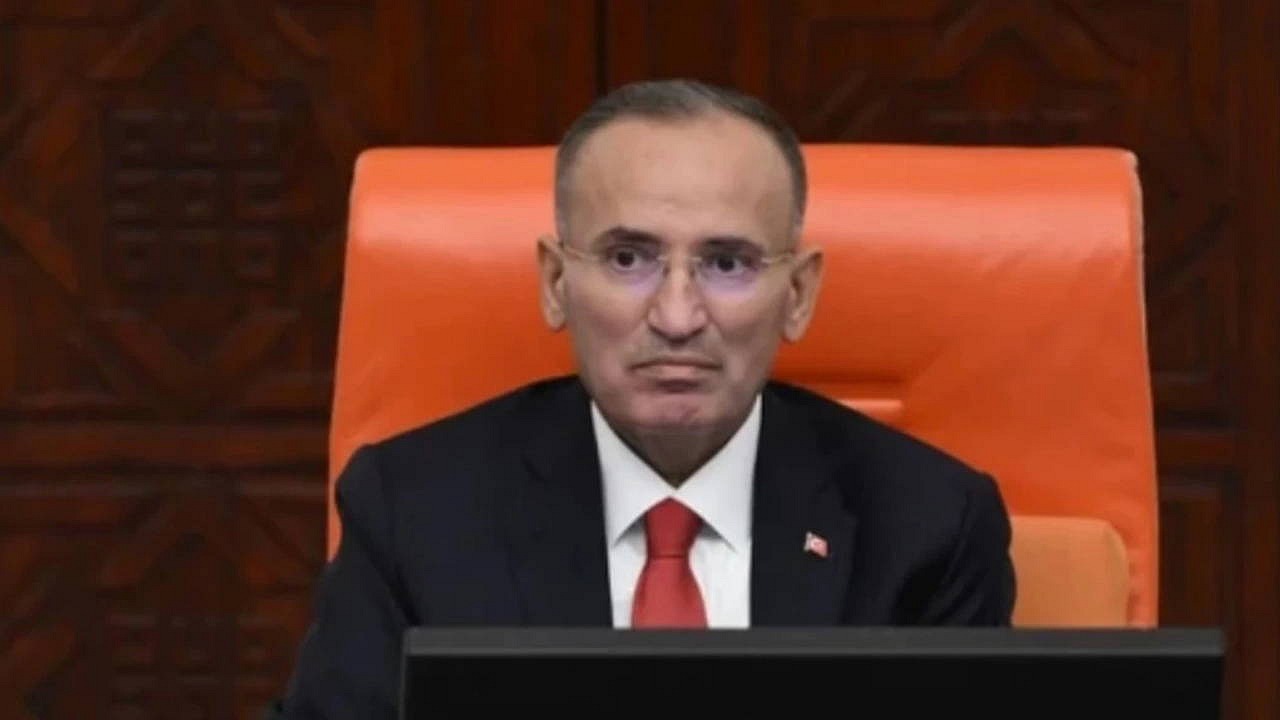 Bekir Bozdağ sağlık sorunları nedeniyle istifa etti