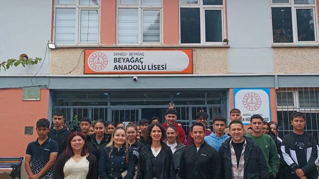 Beyağaç'ta öğrenci ve öğretmenlere tüberküloz eğitimi