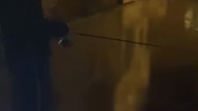 Biga'da sağanak yağış nedeniyle sokaklar göle döndü