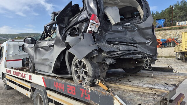 Bilecik'te zincirleme trafik kazasında 1 kişi yaralandı