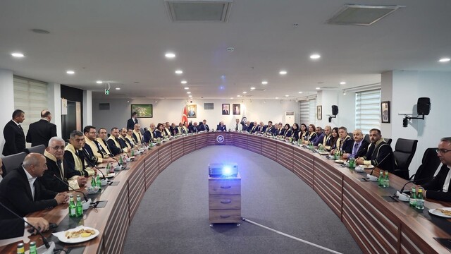 Binali Yıldırım, EBYÜ'nün hedeflerini değerlendirdi