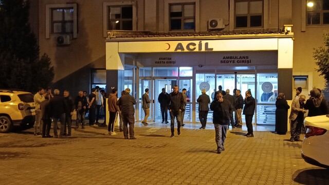 Bingöl'de inşaat iskelesinden düşen işçi hastaneye kaldırıldı