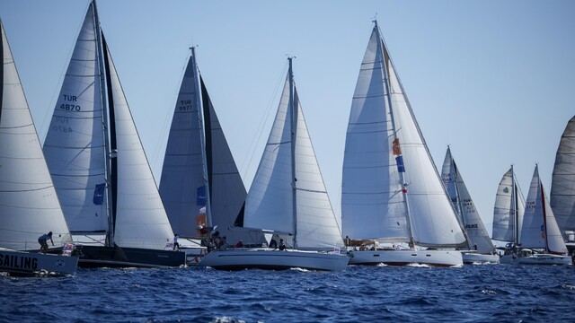 Bodrum Cup'ta Knidos'tan Ortakent'e yelken heyecanı