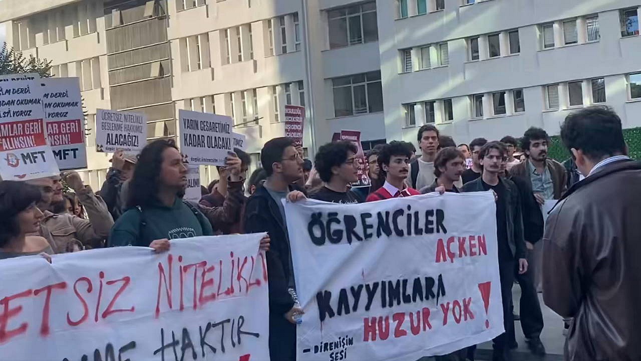Boğaziçi Üniversitesi'nde yemekhane zamlarına karşı protesto