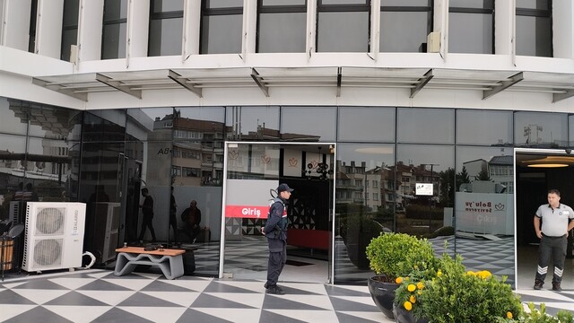 Bolu Belediyesi'nde ihaleye fesat soruşturması: 4 gözaltı