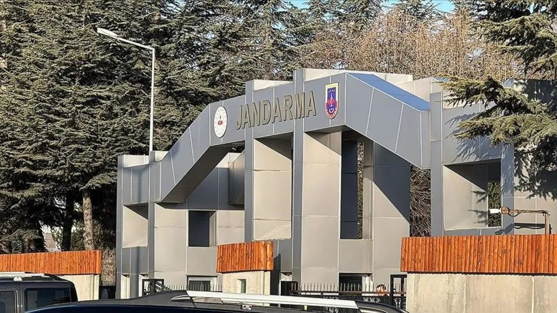 Bolu Belediyesine yönelik operasyonda 3 kişi tutuklandı