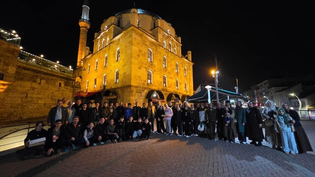 Bolu'da aileler ve öğrenciler Yıldırım Beyazıt Camii'nde buluştu