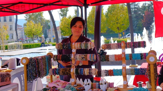 Bolu'da kadınların el emeği pazarı açıldı