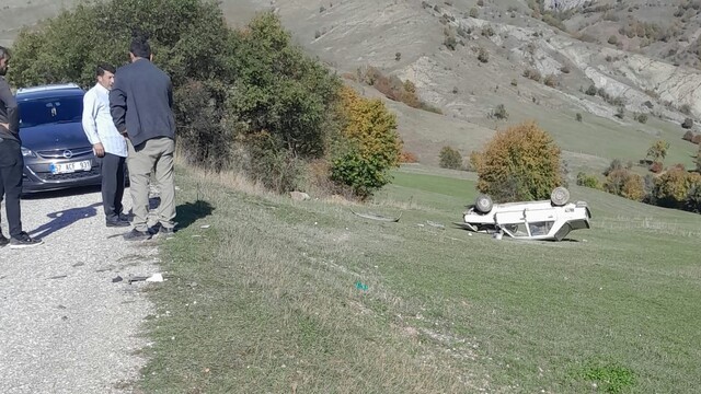 Boyabat'ta iki otomobil çarpıştı: 1 yaralı
