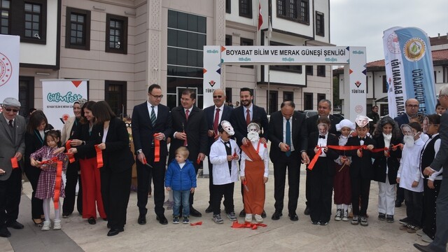 Boyabat'ta TÜBİTAK 4007 bilim şenlikleri düzenlendi