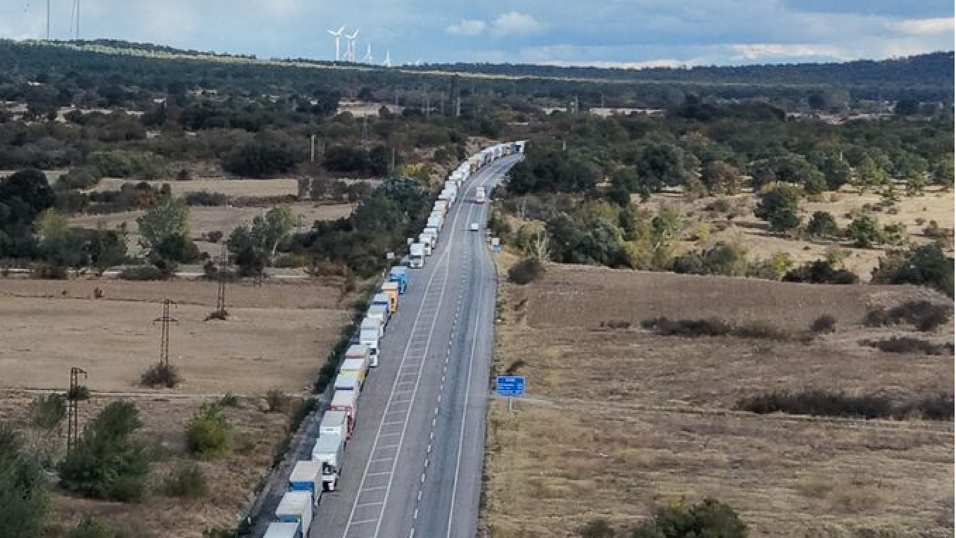 Bulgaristan sınırında 30 kilometre uzunluğunda TIR kuyruğu
