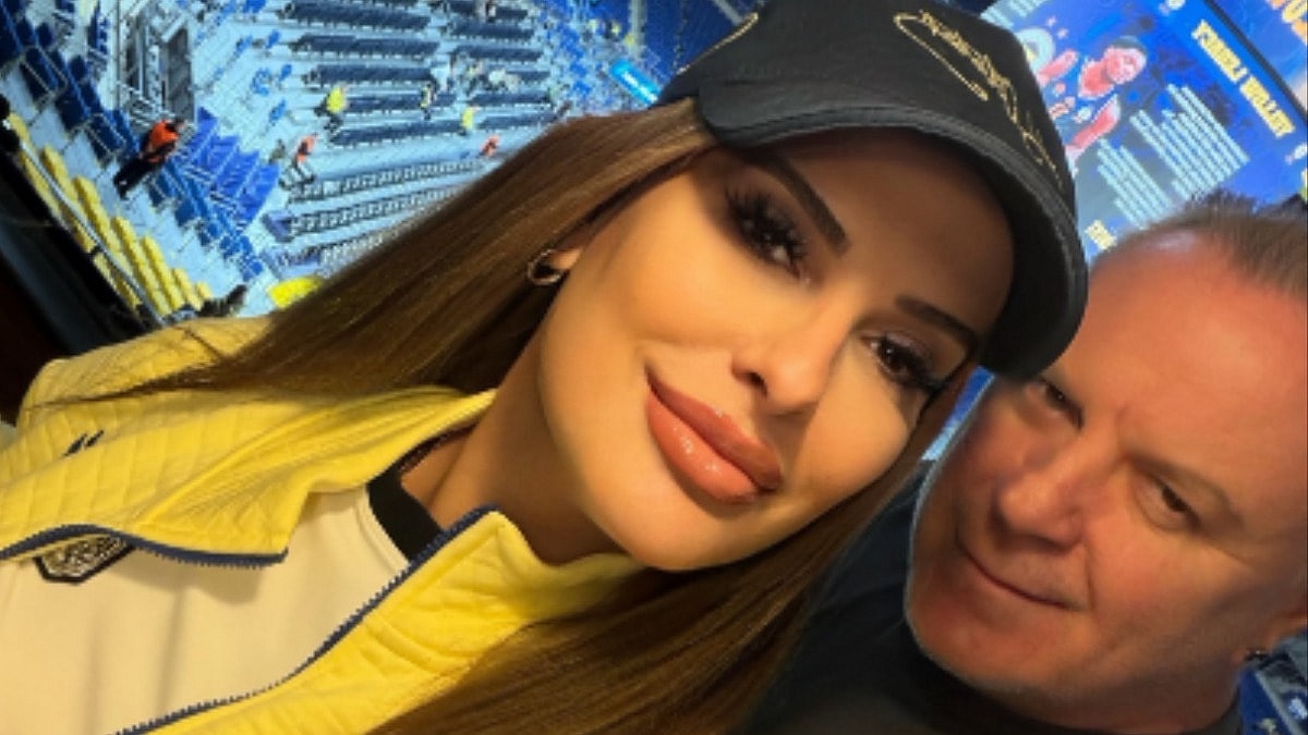 Burak Sergen ve eşi Gizem Sergen Fenerbahçe maçında poz verdi