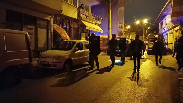 Bursa'da bıçakla rehin alınan anne kurtarıldı
