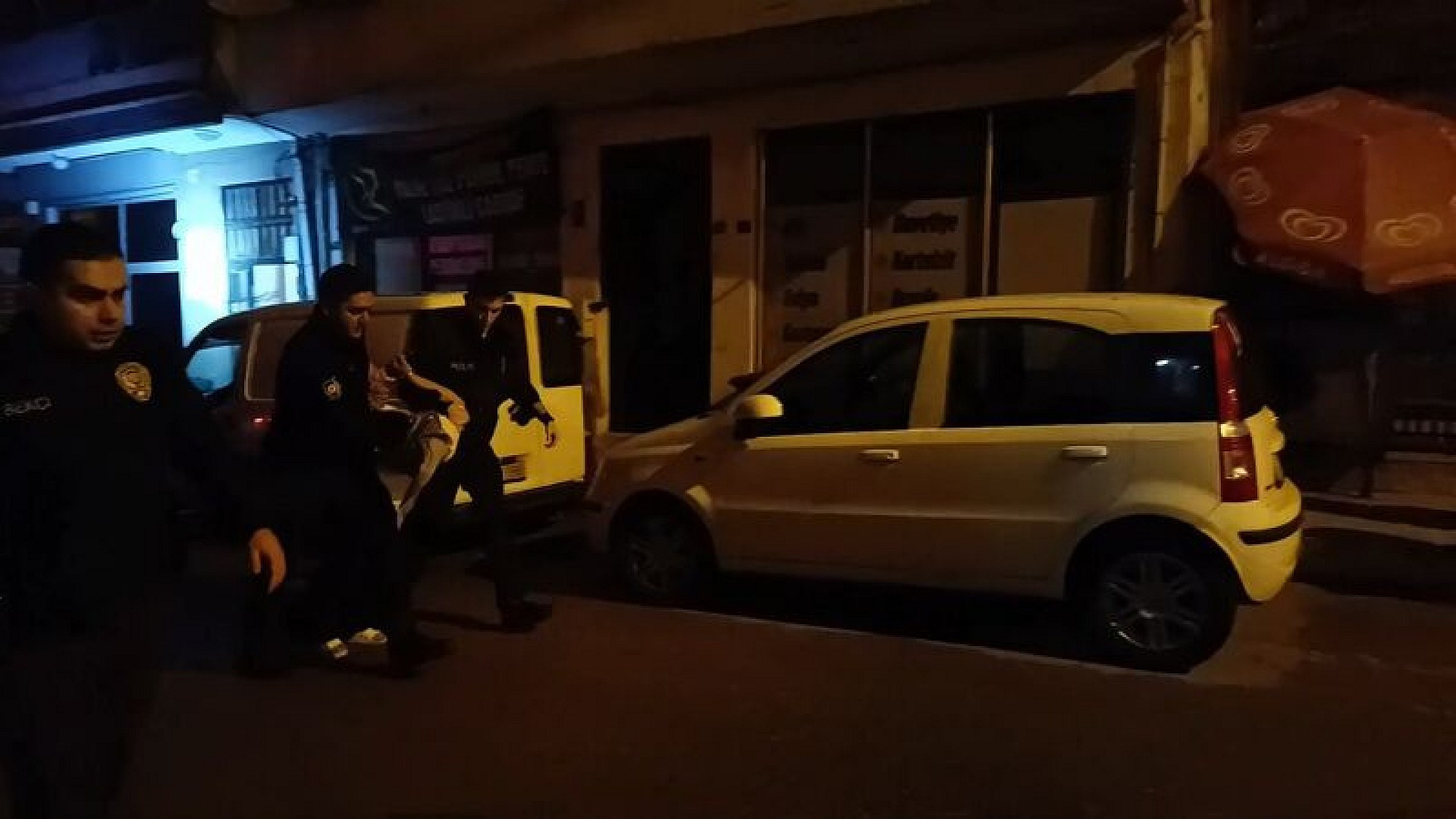 Bursa'da oğlu annesini bıçakla rehin aldı, operasyon yapıldı