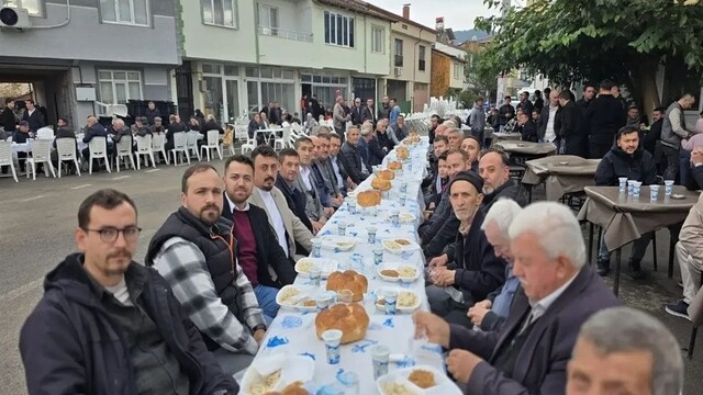 Bursa'da pilav etkinliğinde rahatsızlananlar 182 oldu