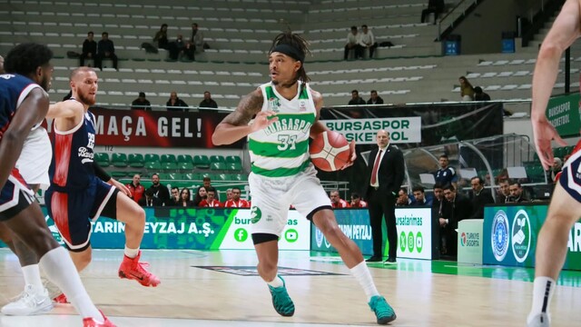 Bursaspor basketbol Bahçeşehir Koleji'ne 80-90 mağlup oldu
