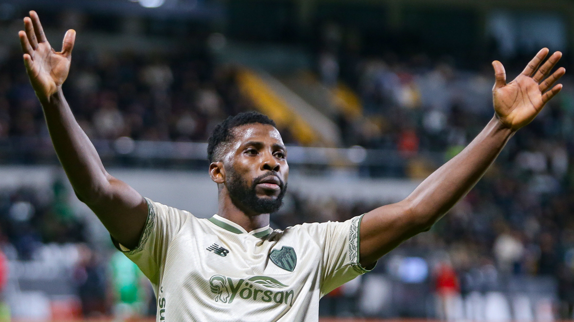 Bursaspor, Muğlaspor'u 3-0 mağlup ederek 2. sıraya yükseldi