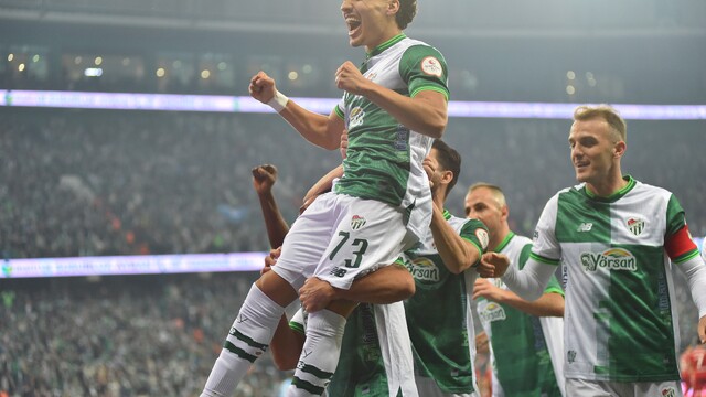 Bursaspor, Pendikspor'u 2-0 mağlup etti