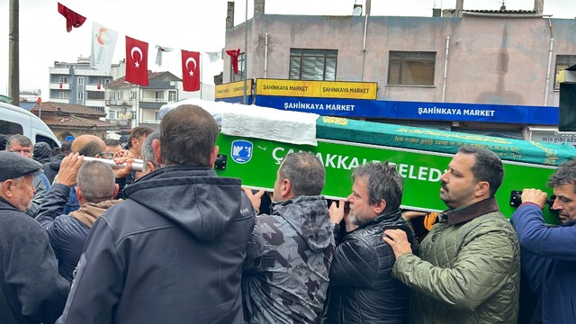 Çanakkale'de kaza sonucu hayatını kaybeden sürücü uğurlandı