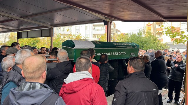 Çanakkale'de trafik kazasında Efe Serin toprağa verildi