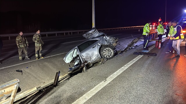 Çanakkale'de trafik kazasında iki kişi yaşamını yitirdi