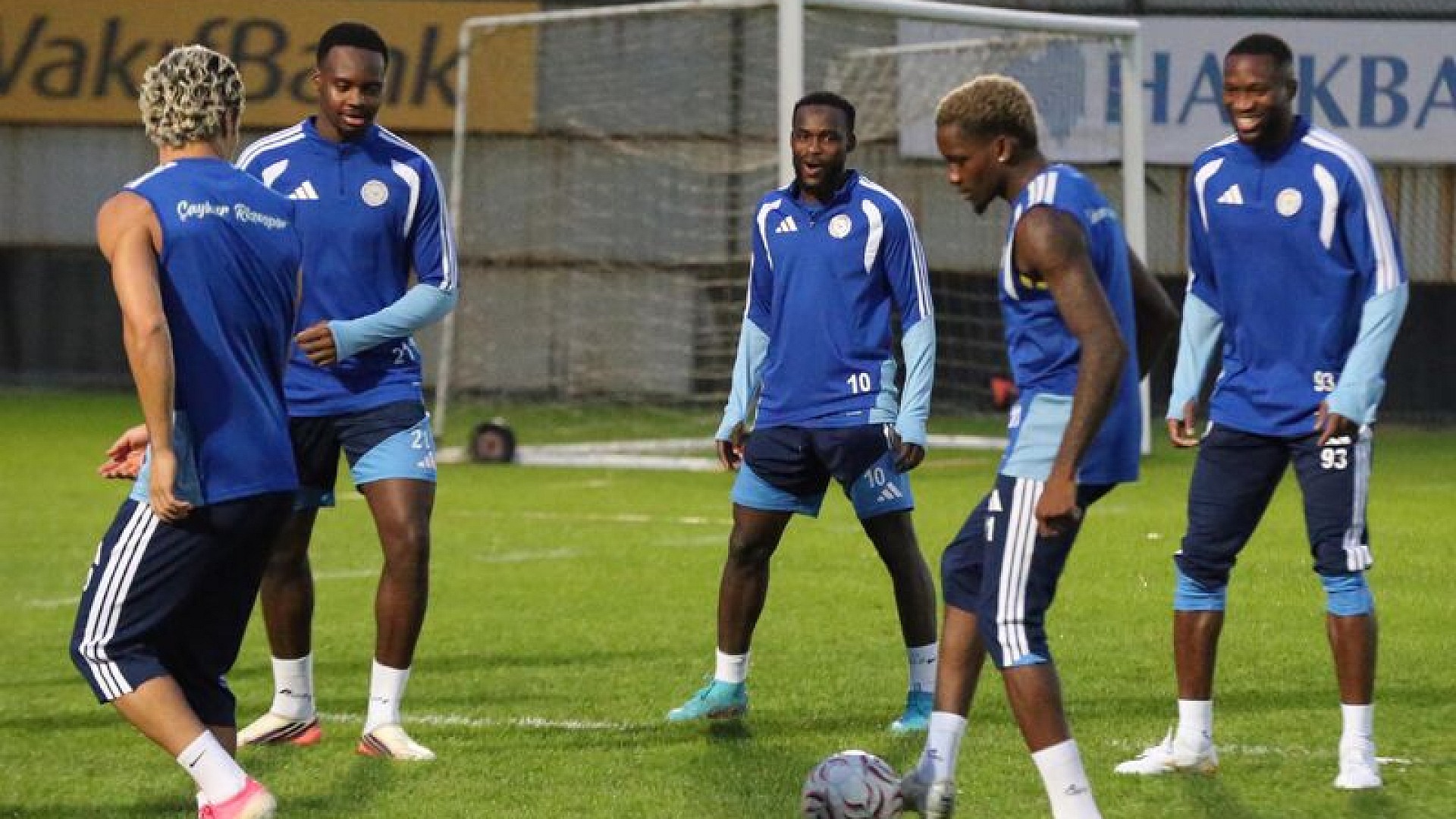 Çaykur Rizespor'dan 4 futbolcunun sağlık durumu açıklaması