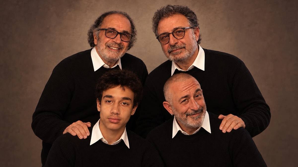 Cem Yılmaz ailesiyle üç kuşak pozu verdi