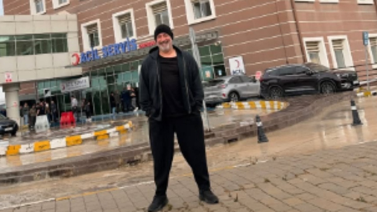 Cem Yılmaz hastaneye kontrol için geldi