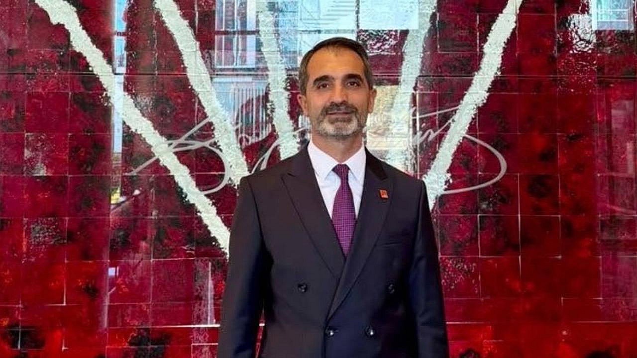 CHP Denizli İl Başkanı Ayhan Oran görevinden istifa etti