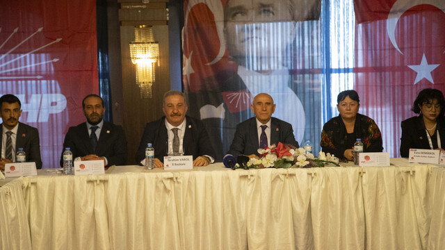 CHP Genel Başkan Yardımcısı Kaya, Ağrı'da barış yaptı