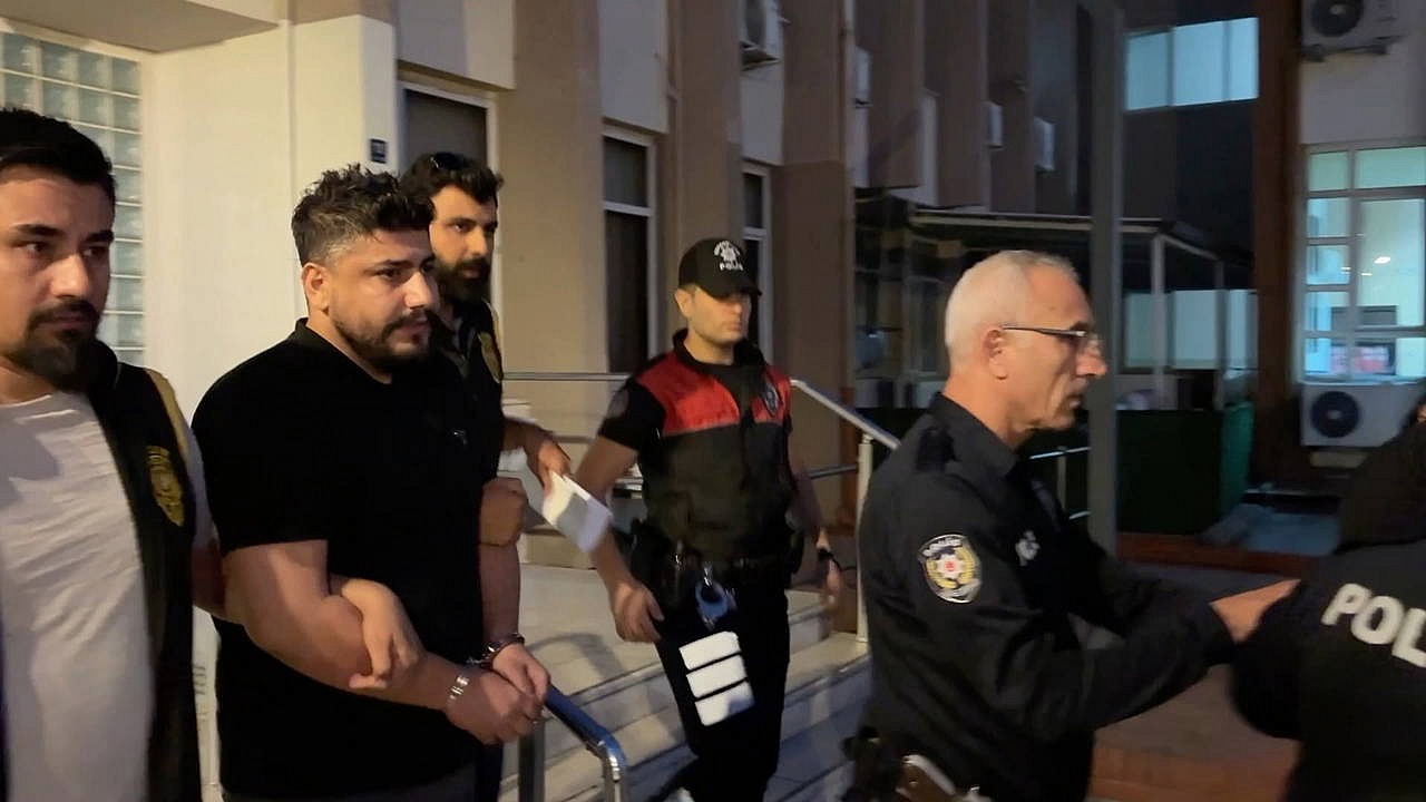 Cinayetten aranıyordu: Taziye ziyaretinde yakalandı