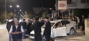 Çorum'da iki otomobilin çarpışması sonucu 4 kişi yaralandı