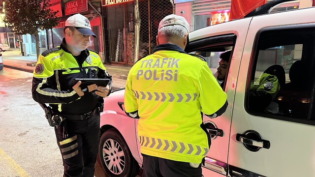 Çorum'da trafik denetimlerinde 49 araca 135 bin TL ceza