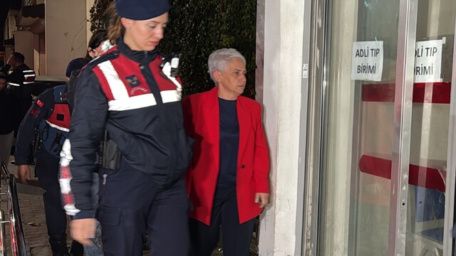 Çukurova Belediyesi'ne operasyonla 49 kişi adliyeye sevk edildi