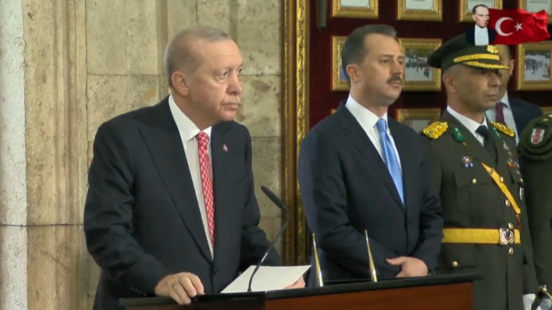 Cumhurbaşkanı Erdoğan, Anıtkabir'de bayramı kutladı