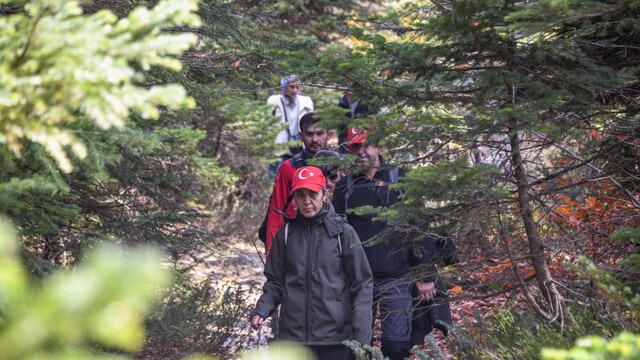 Cumhuriyet coşkusu Uludağ'da düzenlenen yürüyüşle kutlandı