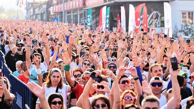 Denizli'de Lykos Yarı Maratonu'na 20 bin katılım sağlandı