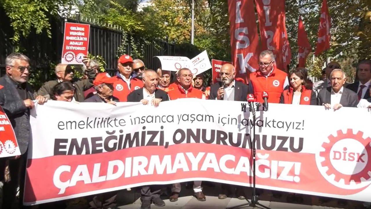 Devrimci emekliler sendikası TÜİK önünde eylem yaptı