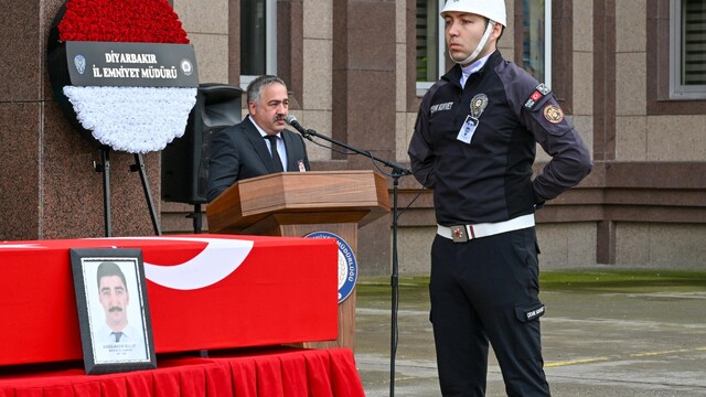 Diyarbakır'da kalp krizinden hayatını kaybeden polis