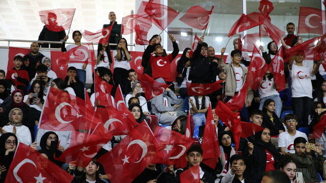 Doğu ve Güneydoğu'da Cumhuriyet'in 103. yıl dönümü kutlandı