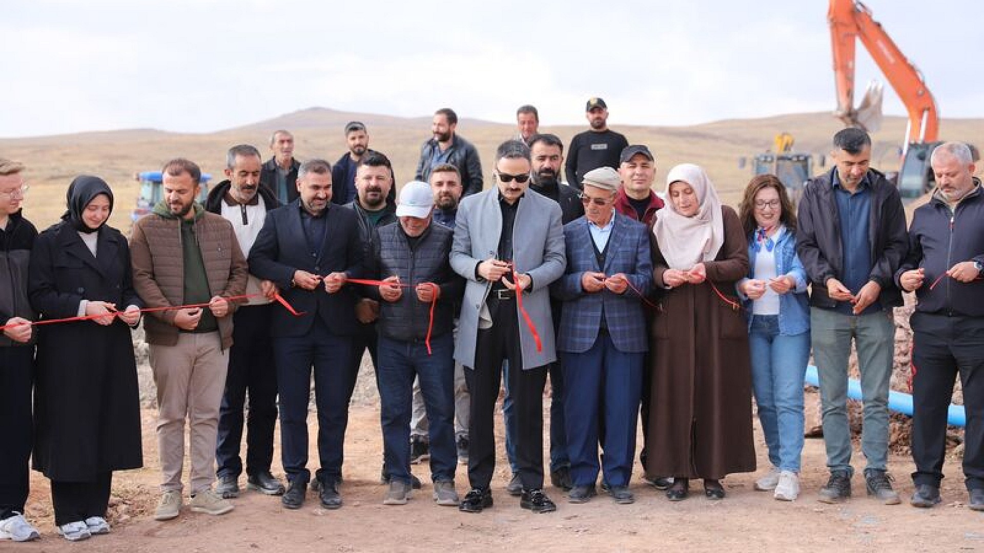 Doğubayazıt'ta 25 yıl sonra içme suyu isale hattı açıldı
