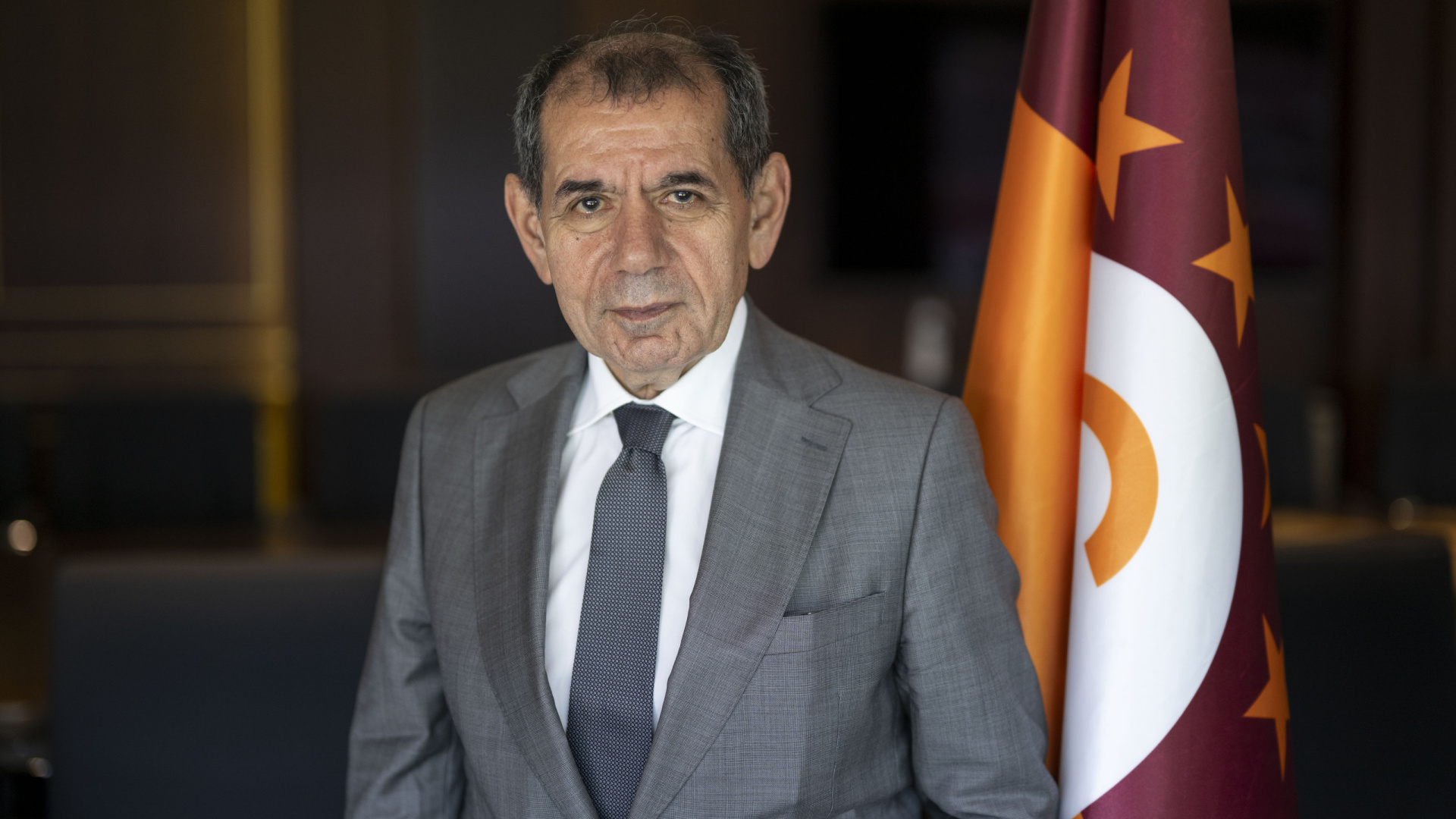 Dursun Özbek, Türk spor tarihine geçti